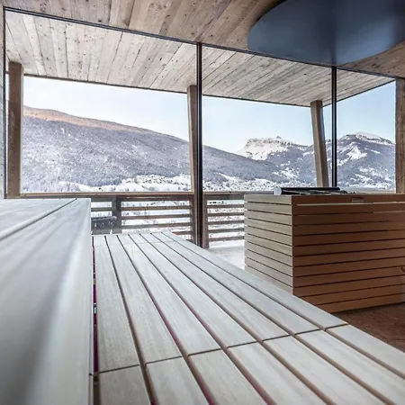 Niblea Dolomites Ortisei