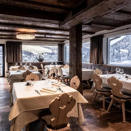 Niblea Dolomites Hotel 4*